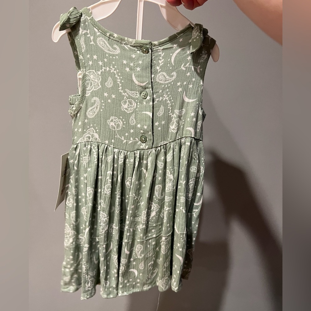Dress - Picture 3 of 5